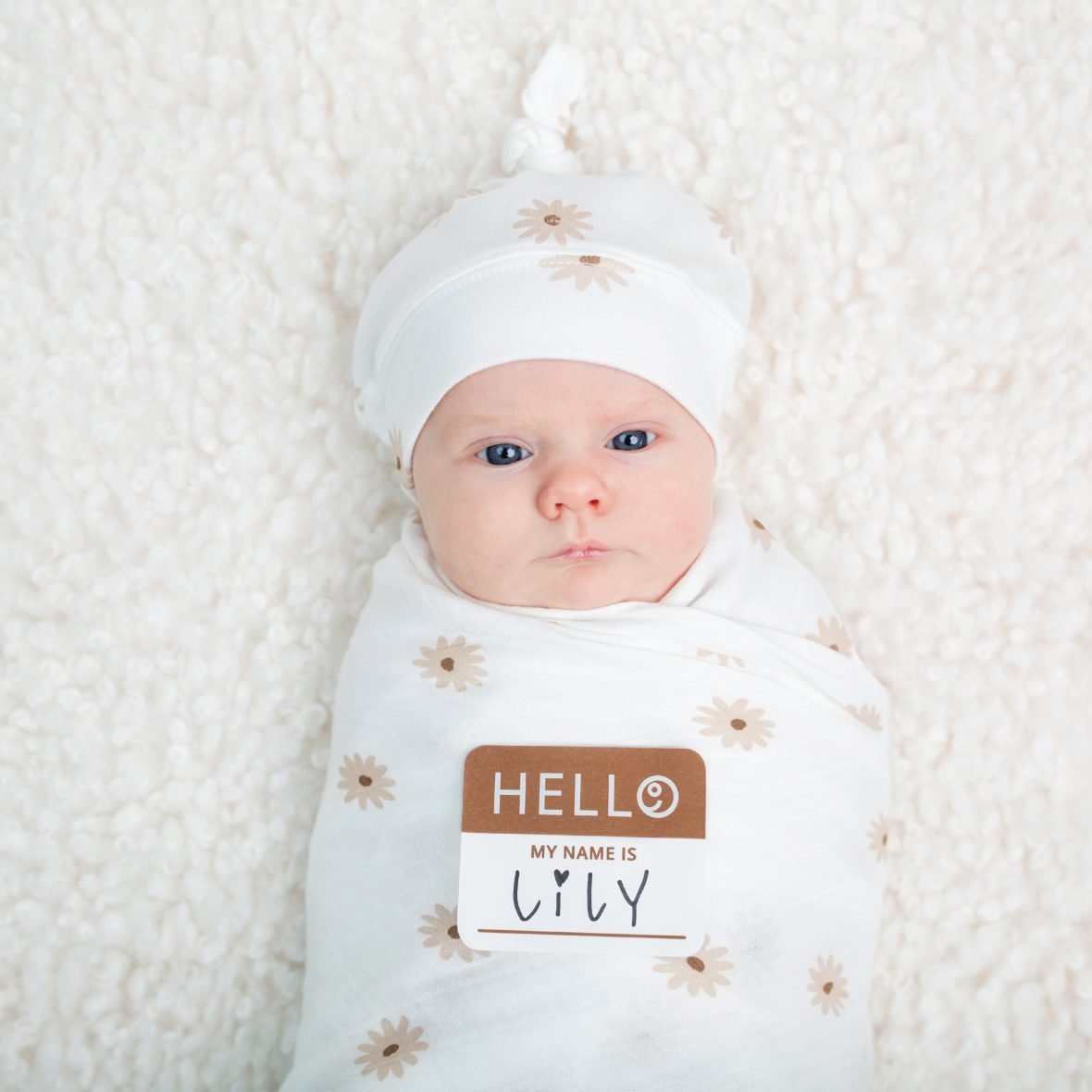 Bamboo Hat and Swaddle Blanket – Daisies